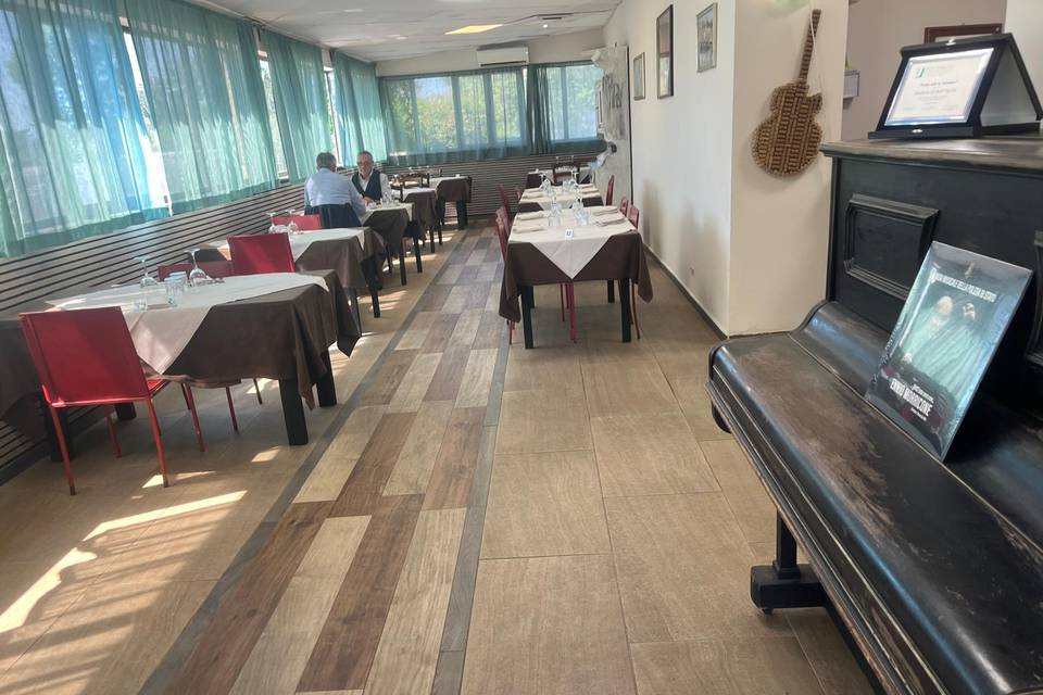 Da Peppe Sala Interna