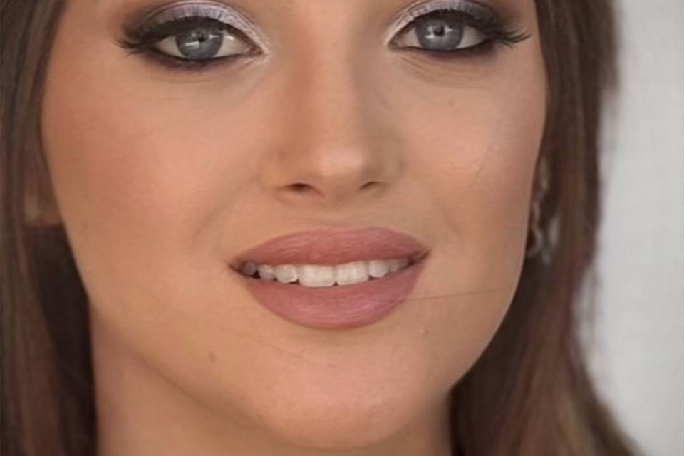 Trucco sfumato luminoso