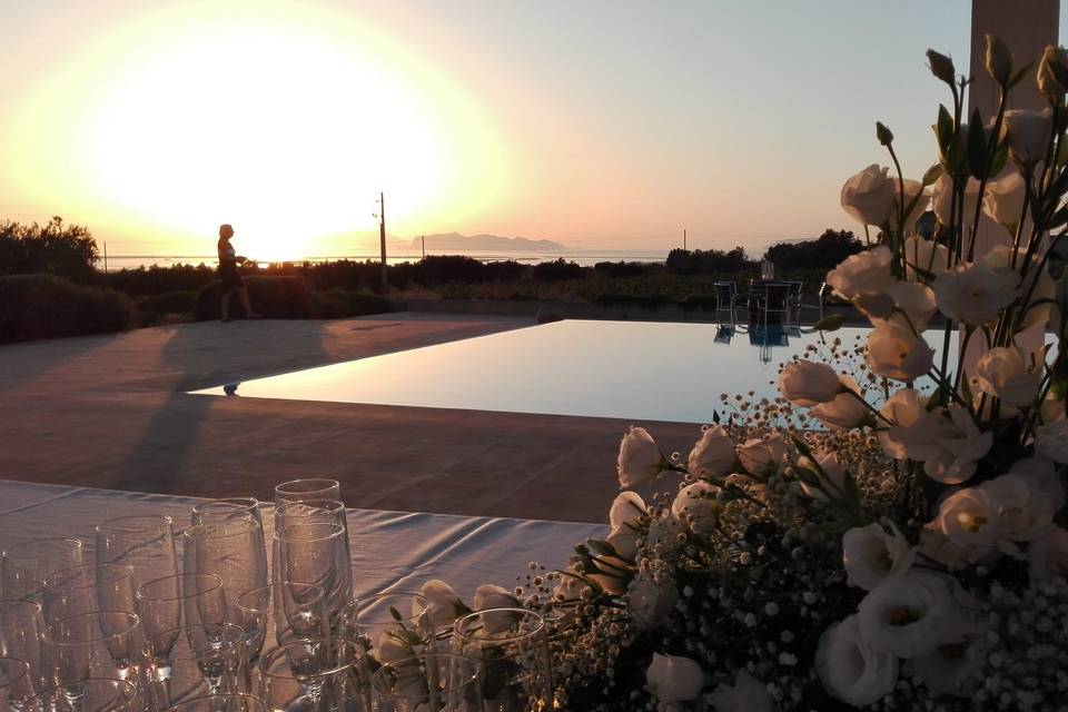 Aperitivo in piscina