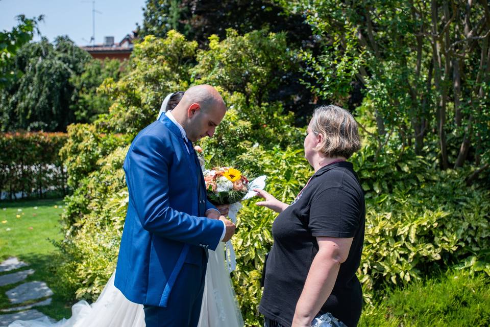 Incontro giardino