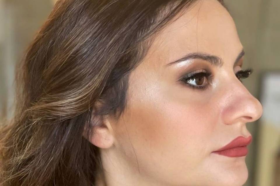Chiara Roccazzella Make-Up Artist