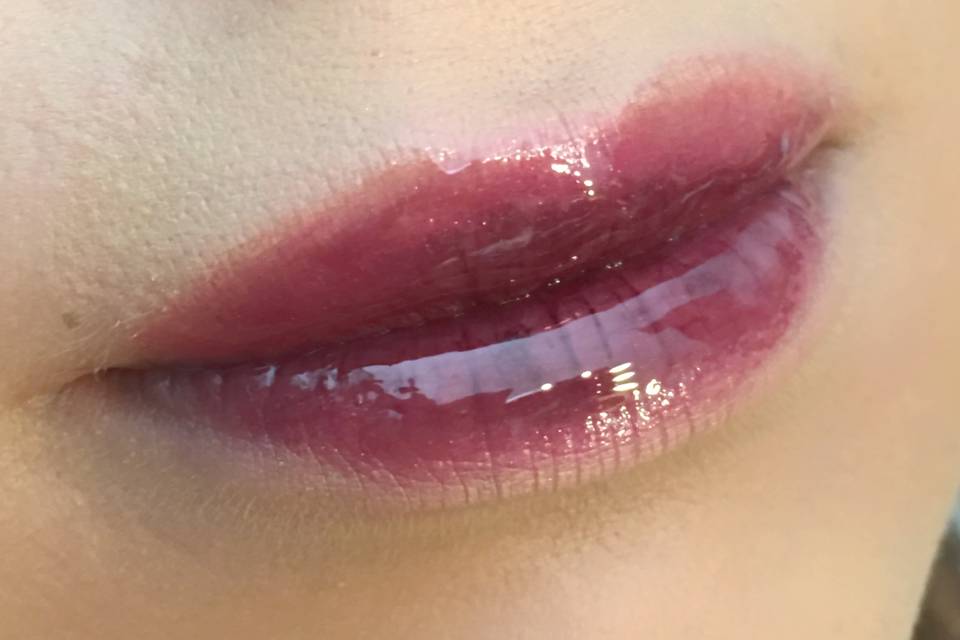 Glossy lips