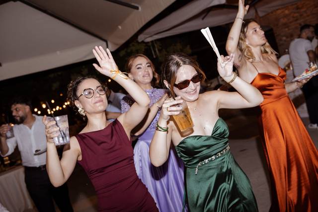 Party Wedding