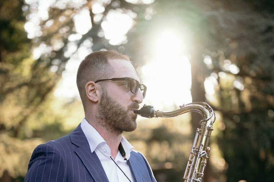 Partnership Sax live