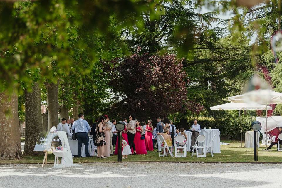 Aperitivo giardino laterale