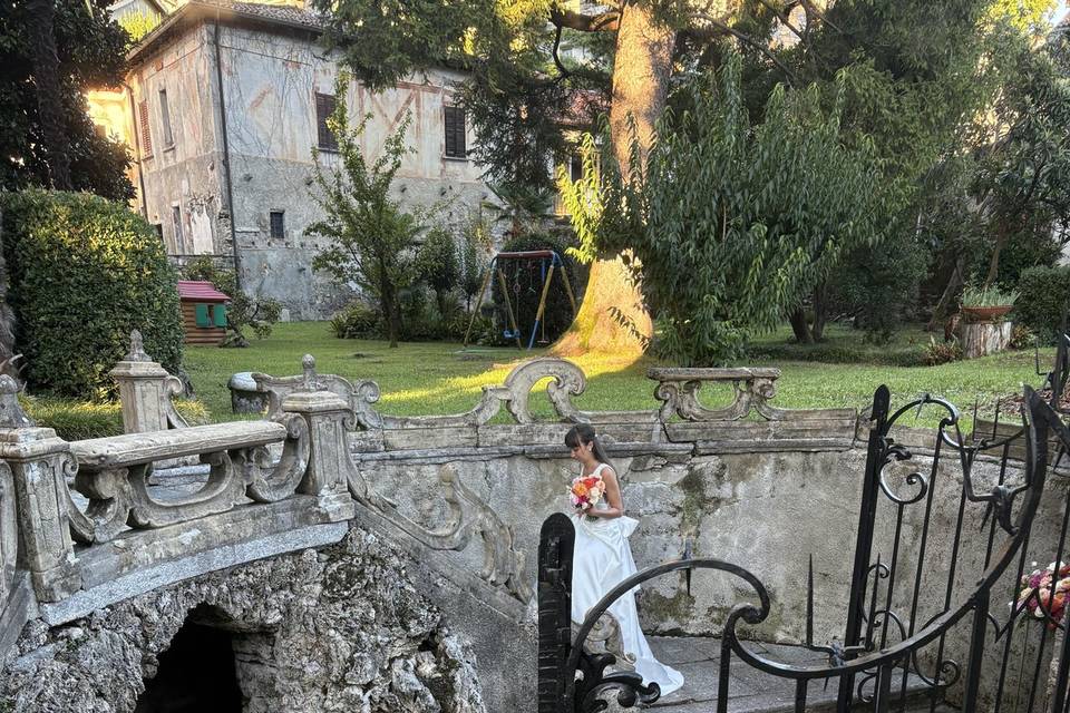 Ingresso con petali e candele
