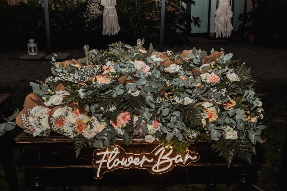 Flower bar