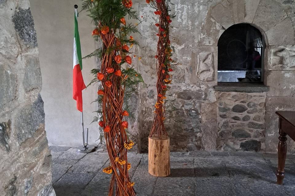 Arco intrecciato