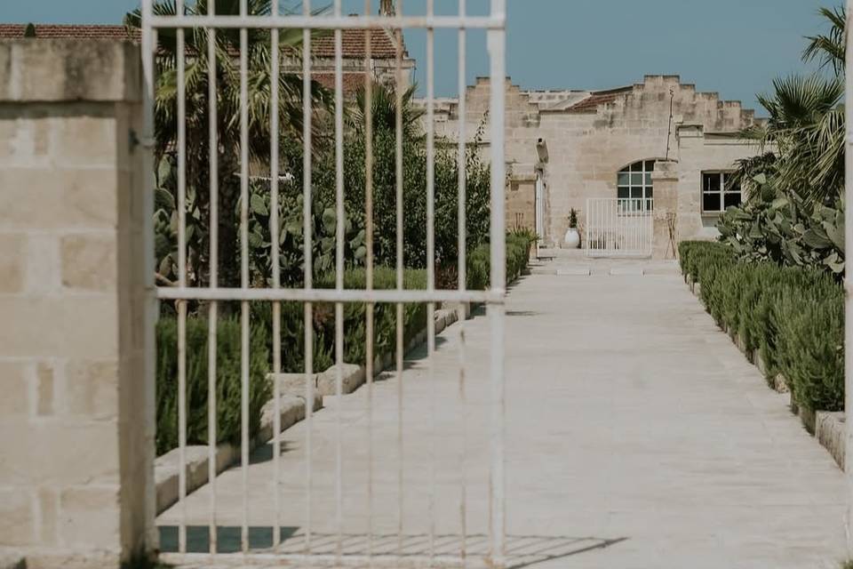 Il viale d'accesso