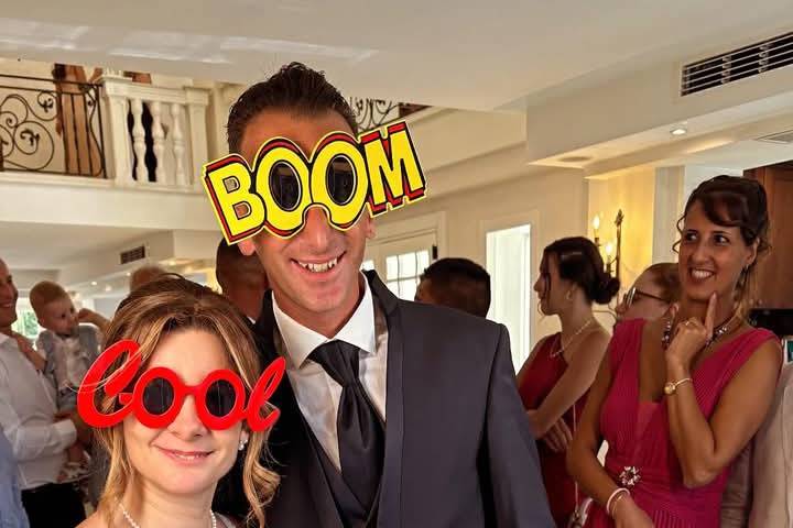 Selfie mirror wedding