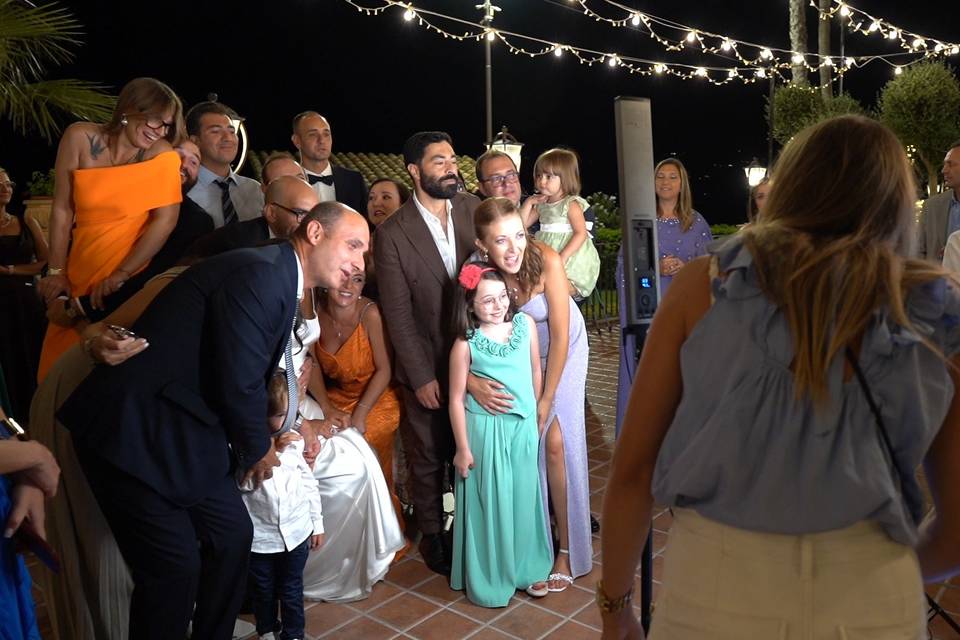 Selfie mirror wedding