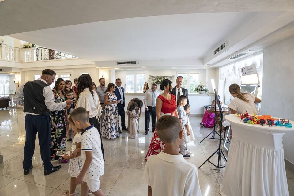 Selfie mirror wedding