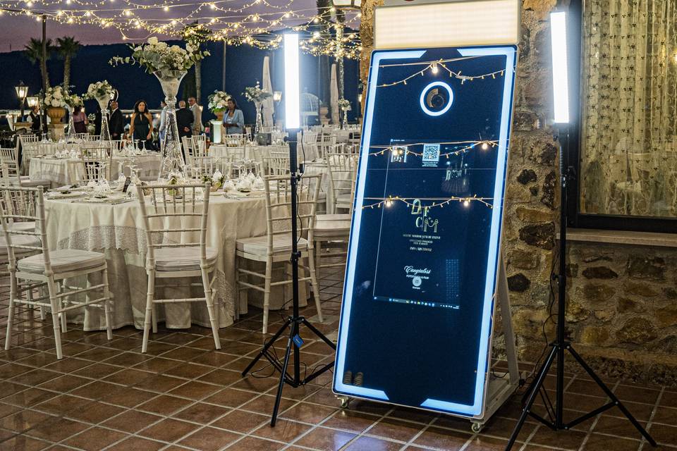 Selfie mirror wedding