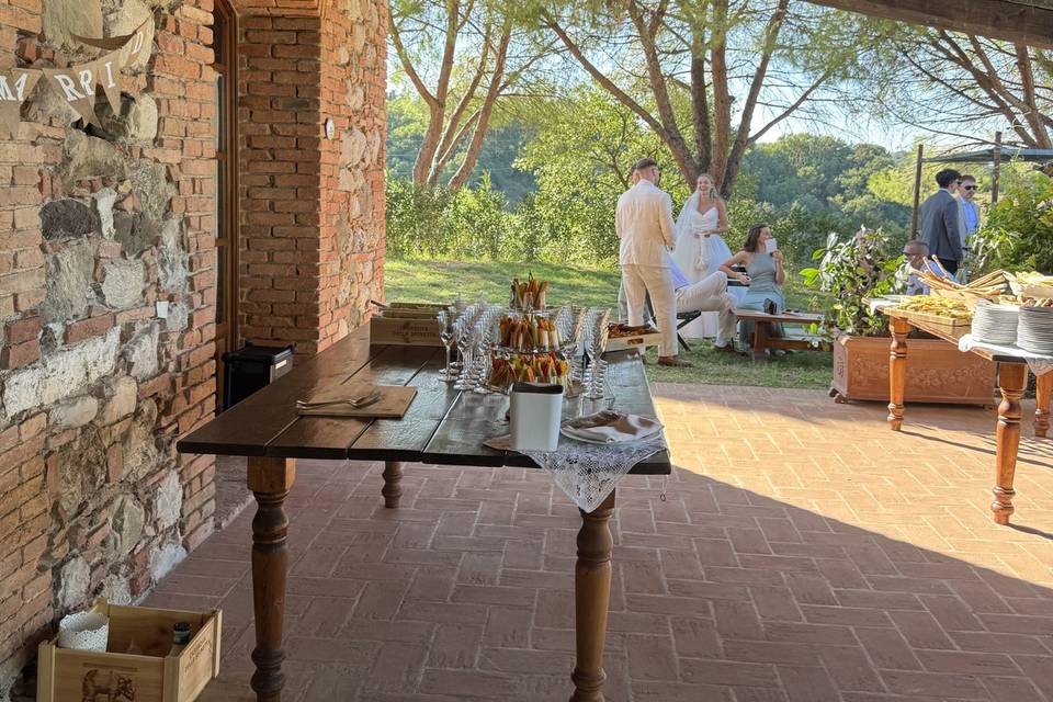 Aperitivo nel loggiato