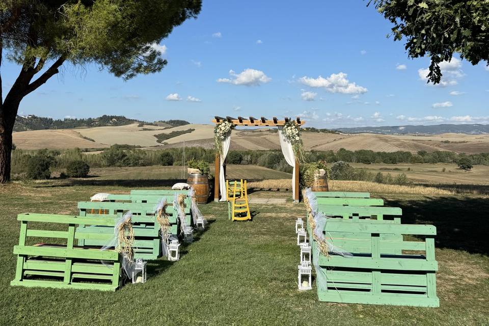 Arco nuziale decorato