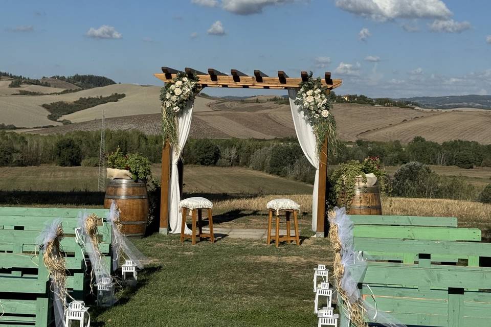 Arco nuziale decorato