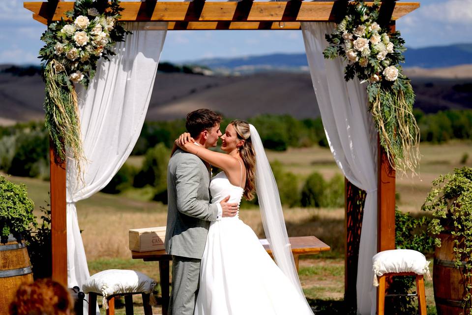 Amelie & Niklas arco nuziale