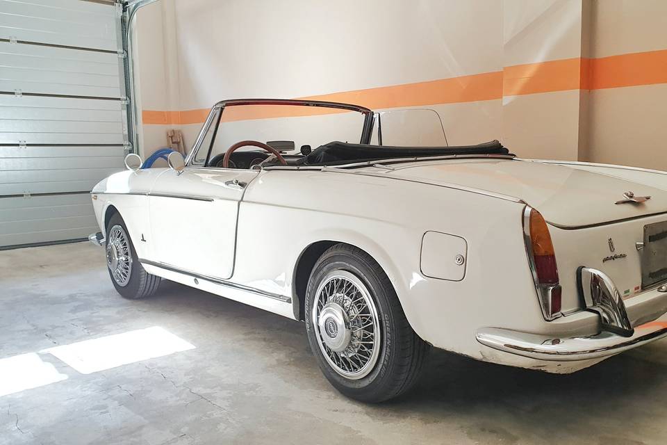 Fiat 1500 spider Pininfarina
