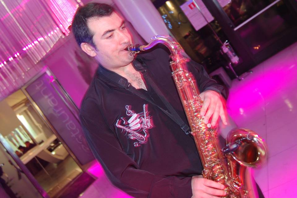 Simone marra al sax