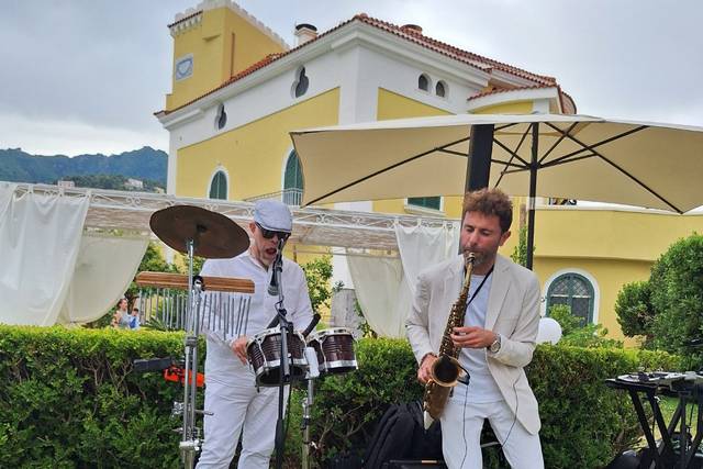 Apperitivo con percussione e s