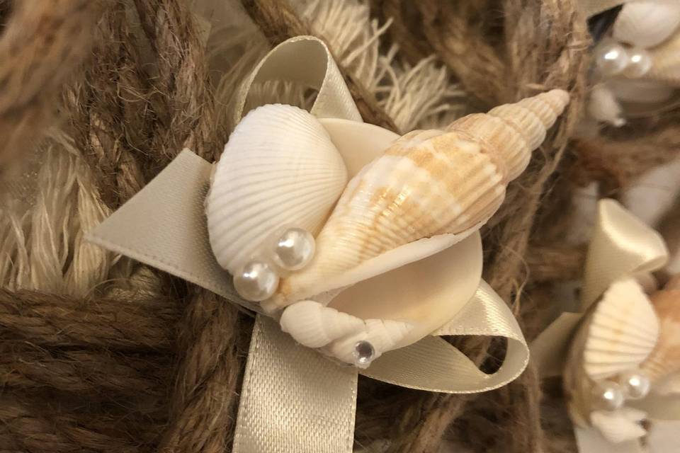 Boutonniere tema mare