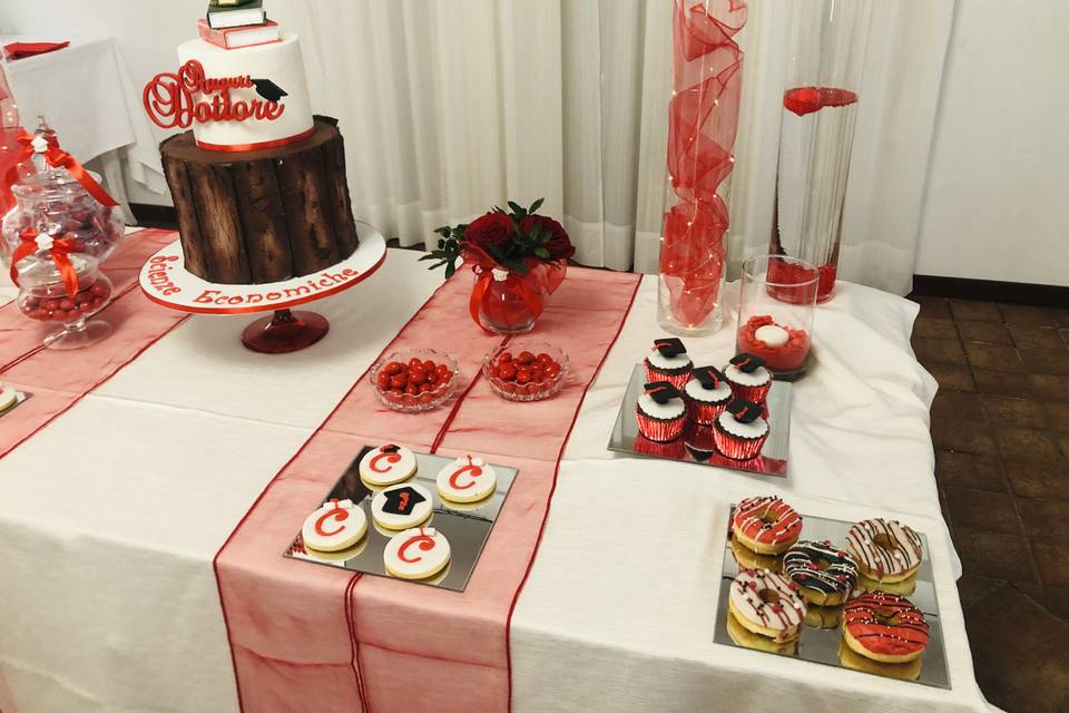 Sweet table laurea