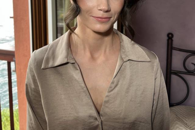 Soft glam look Lake Como