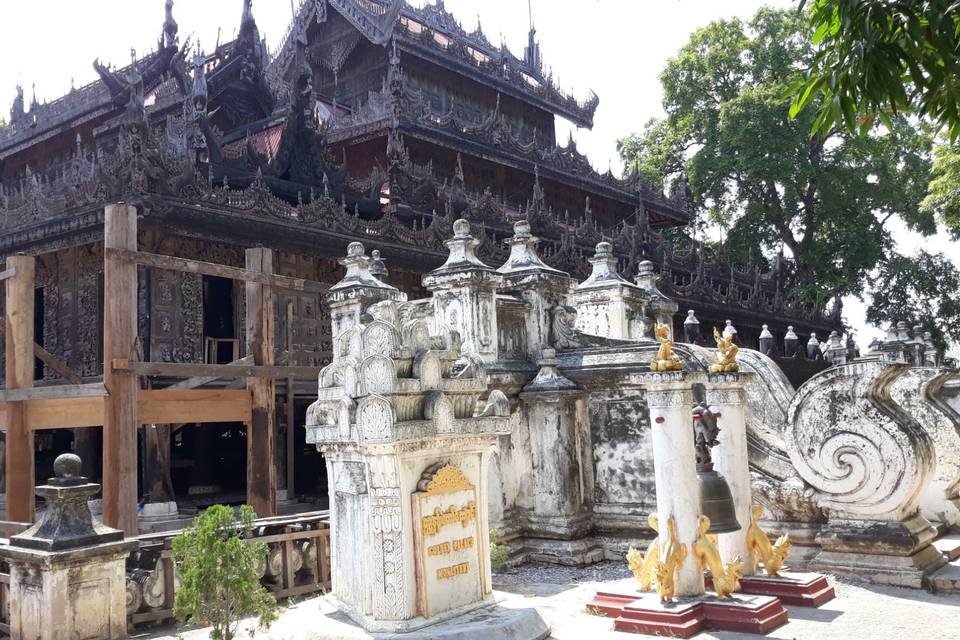 Mandalay monastero