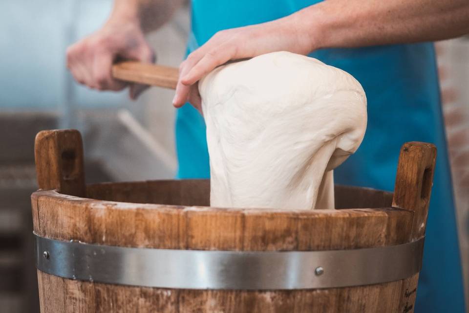 Filatura a mano mozzarella