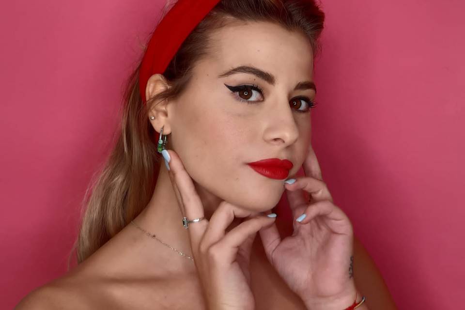 Pin up make up