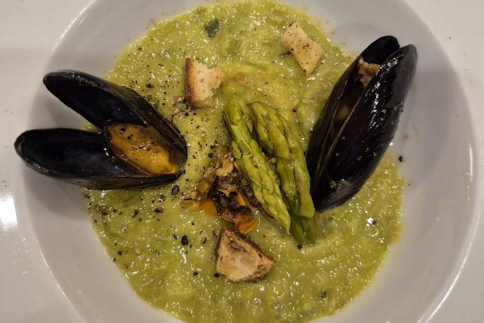 Vwllutata asparagi e cozze