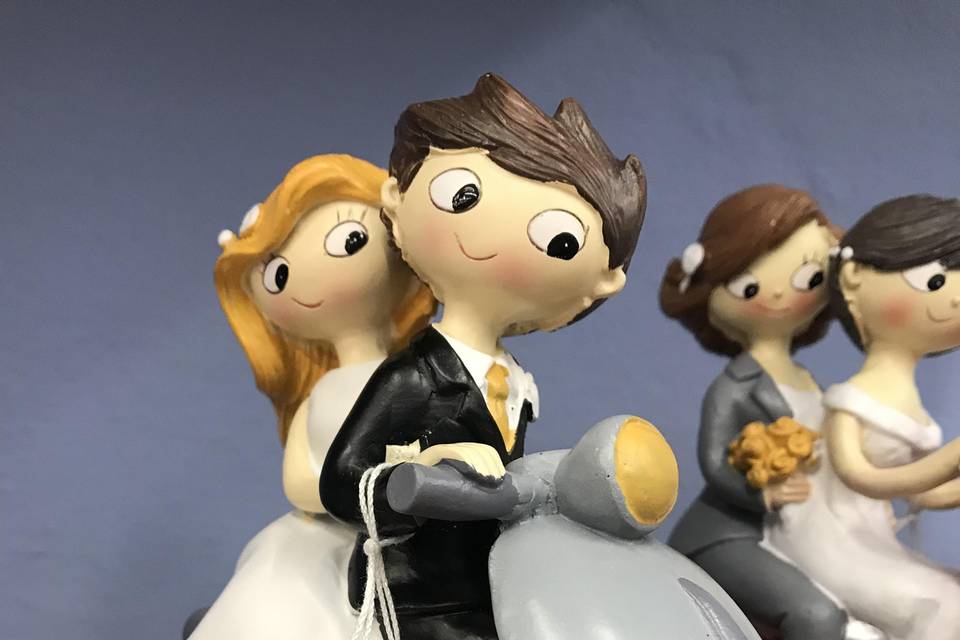 Cake topper