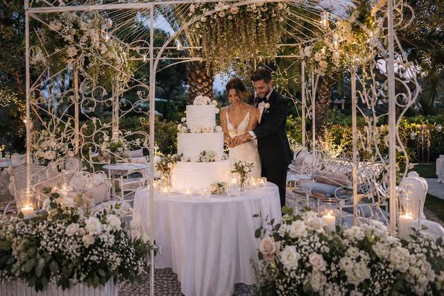 Gazebo e torta nuziale