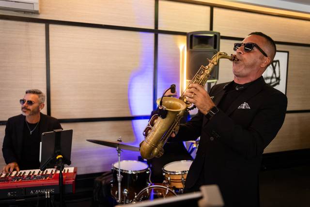 Foto _ saxofonista e pianista