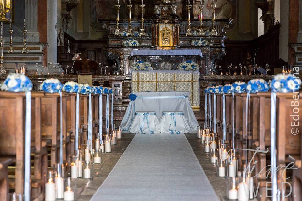 Interno  chiesa Acquamarina