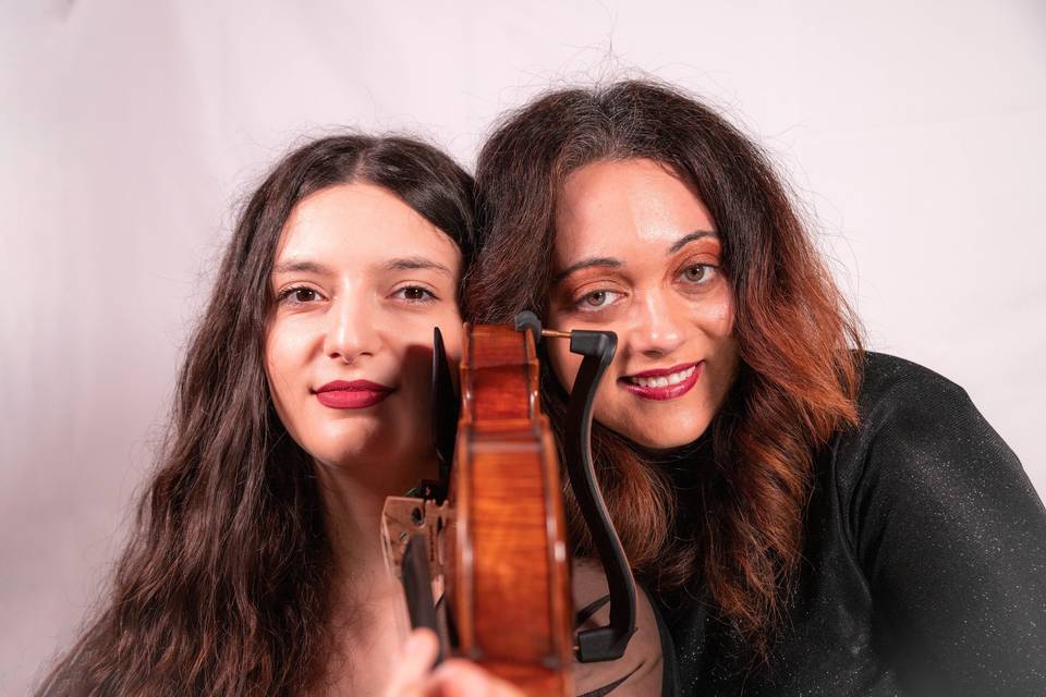 Áine Music