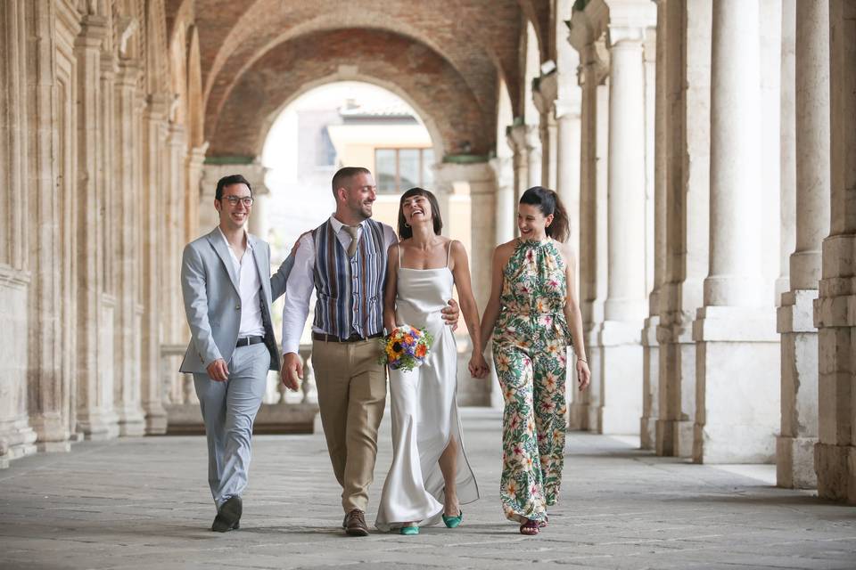 Sposi e testimoni in Basilica