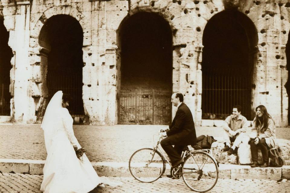 Carlo e Vittoria a Roma in bici