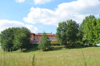 La Fertè Restaurant and Suites