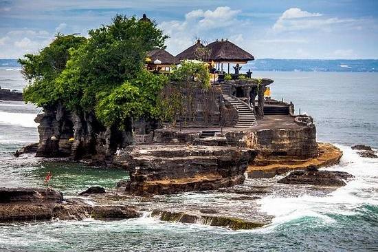 Tanah Lot