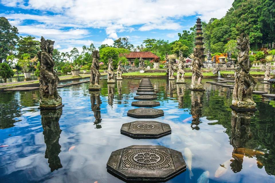 Tirtagangga tempio sull'acqua