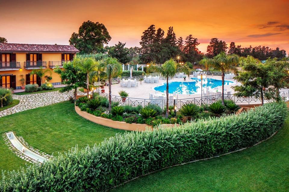 Matrimonio in Piscina