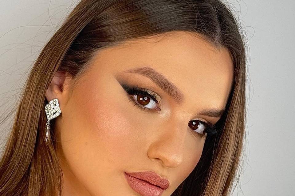 Alice Bona Make-up Artist