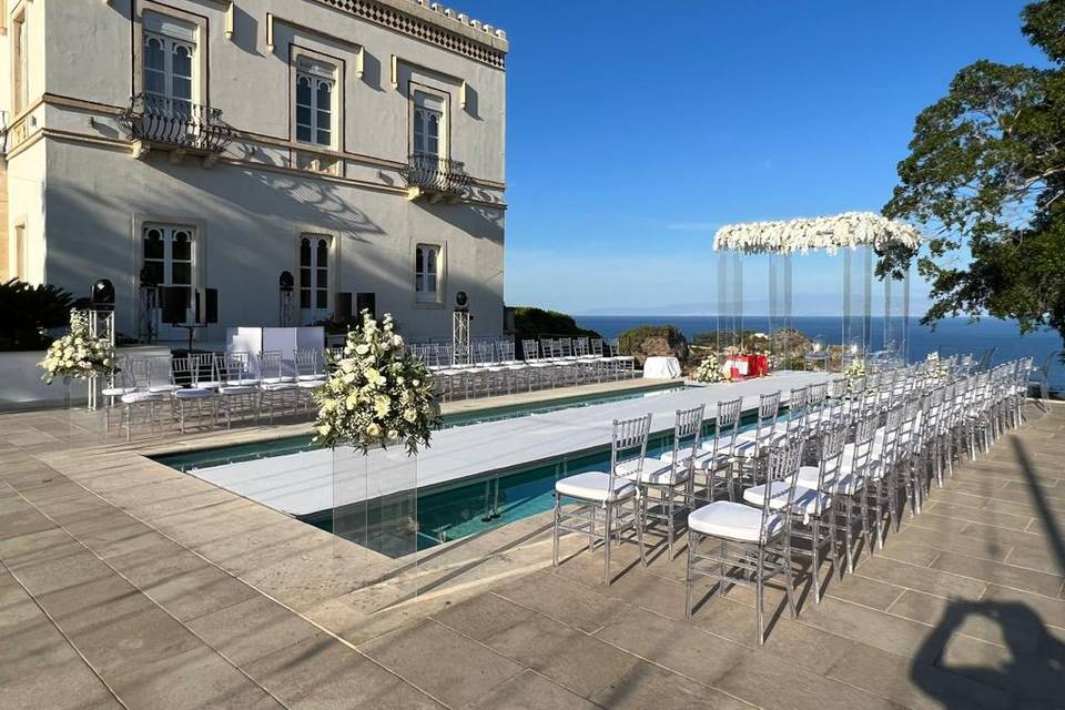 Rituale Matrimonio su Piscina