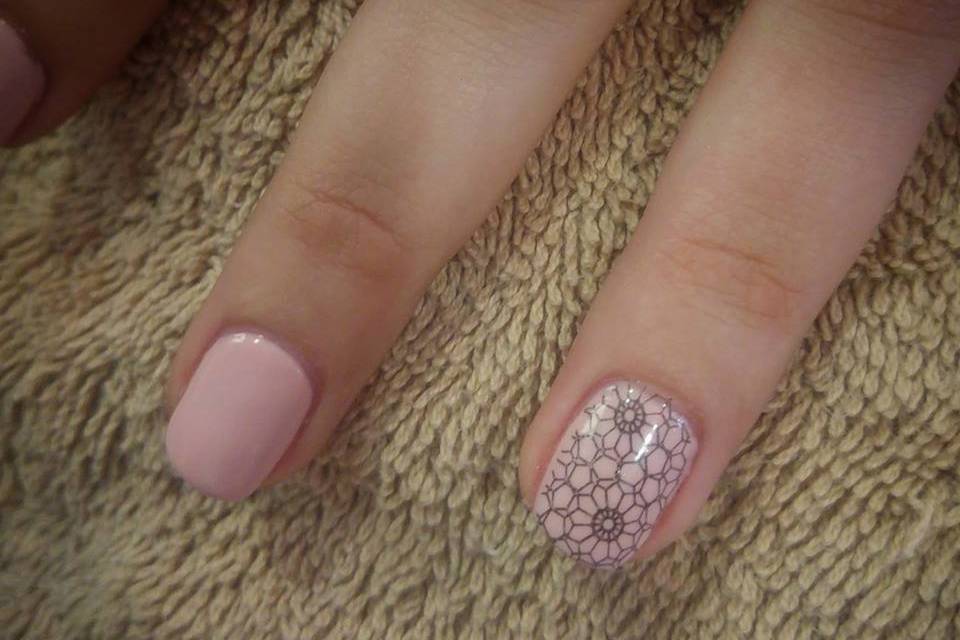 Nail con decoro