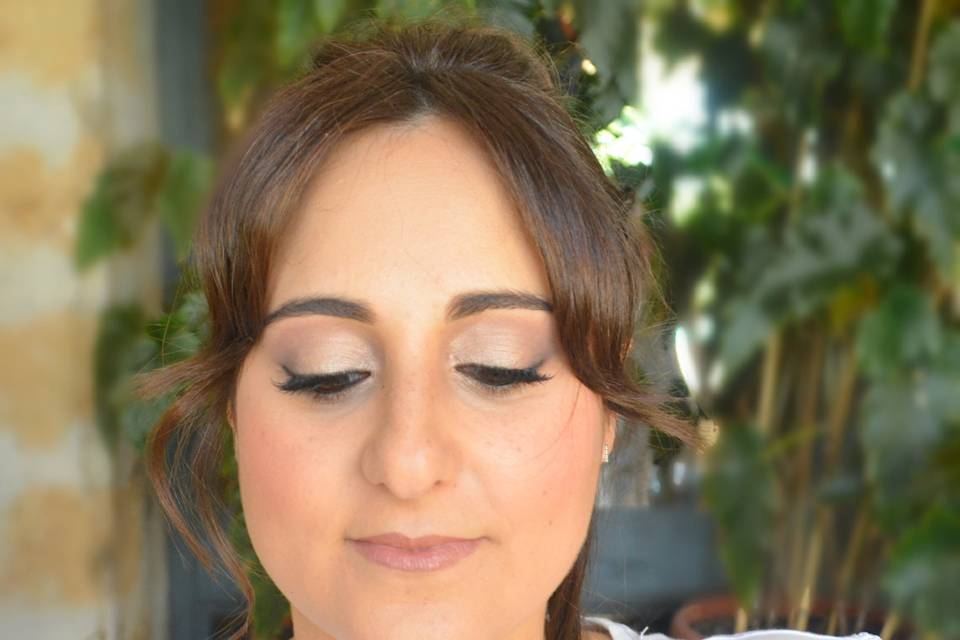 Bridesmaid makeup