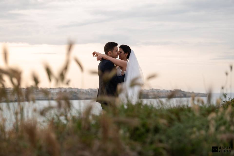 Foto romantica di sposi