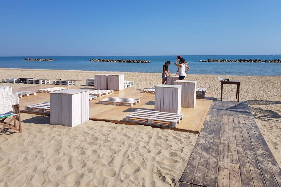 Piattaforma in spiaggia