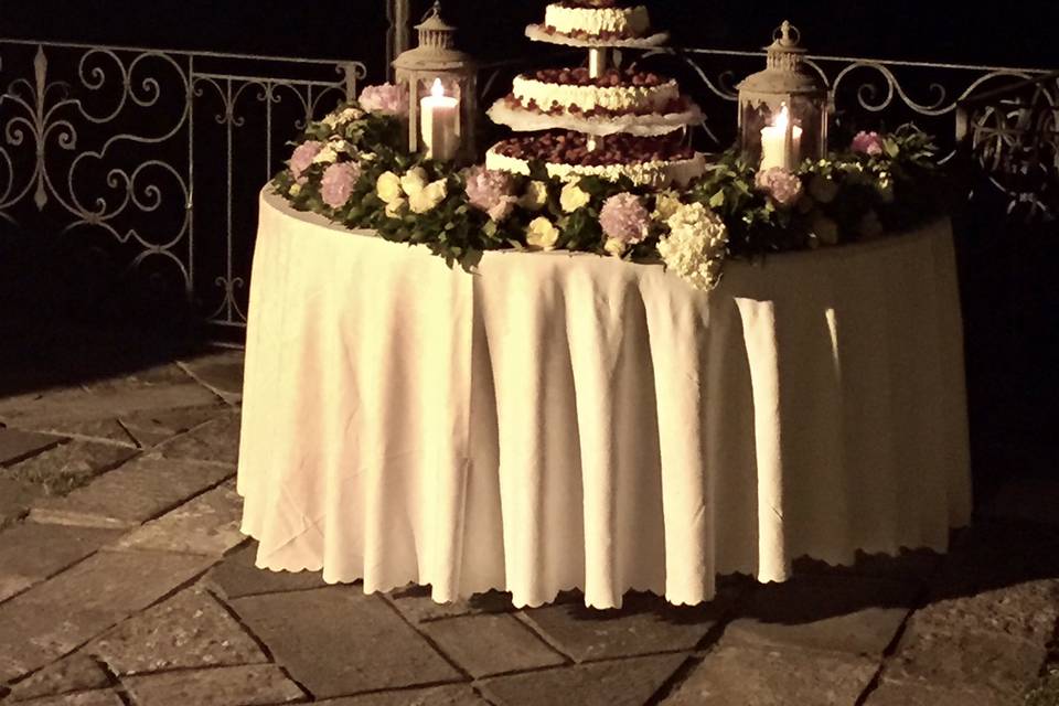 Wedding cake in Villa Gippini
