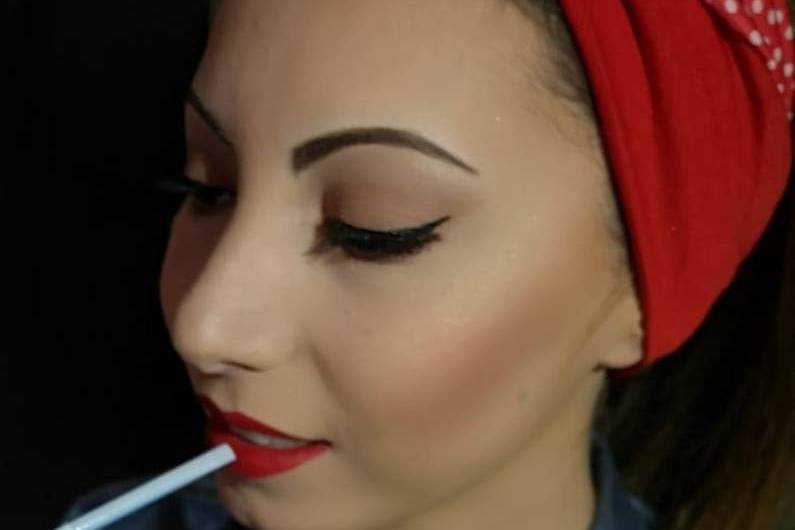 Make-up PIN UP